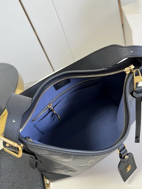 WIS PM VUITTON CARRYALL LOUIS 1016